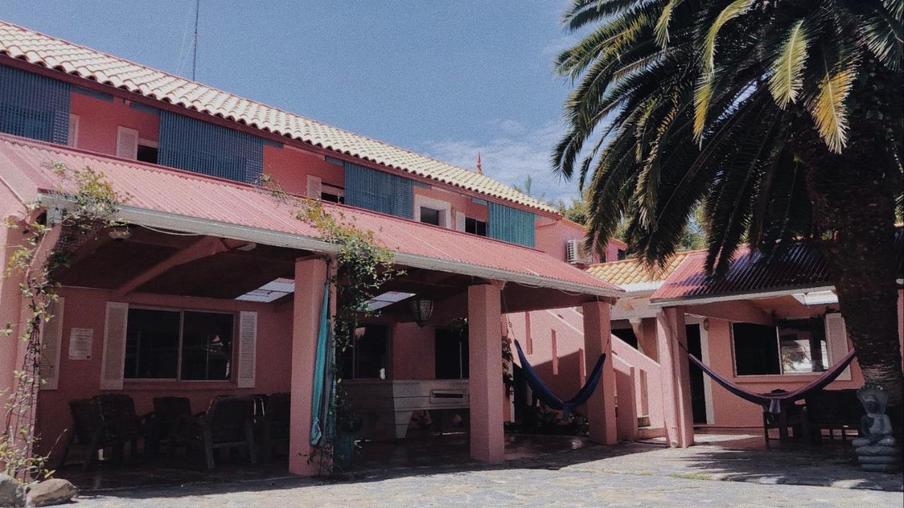 Albergue Dolphins Backpackers Sunshine Beach Exterior foto