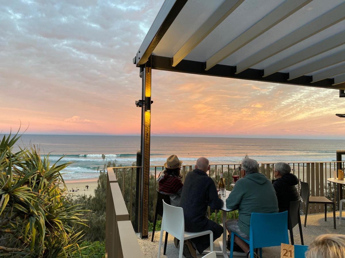 Albergue Dolphins Backpackers Sunshine Beach Exterior foto