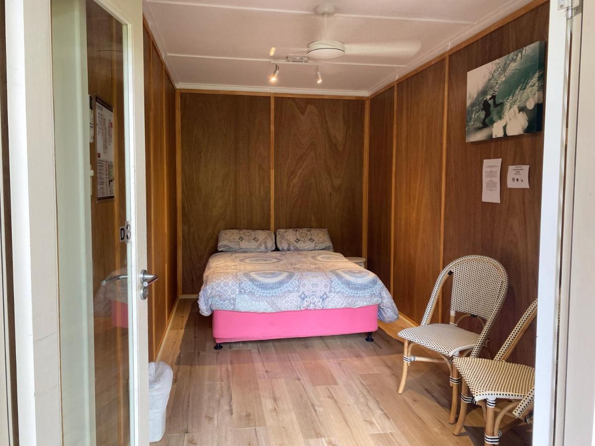 Albergue Dolphins Backpackers Sunshine Beach Exterior foto