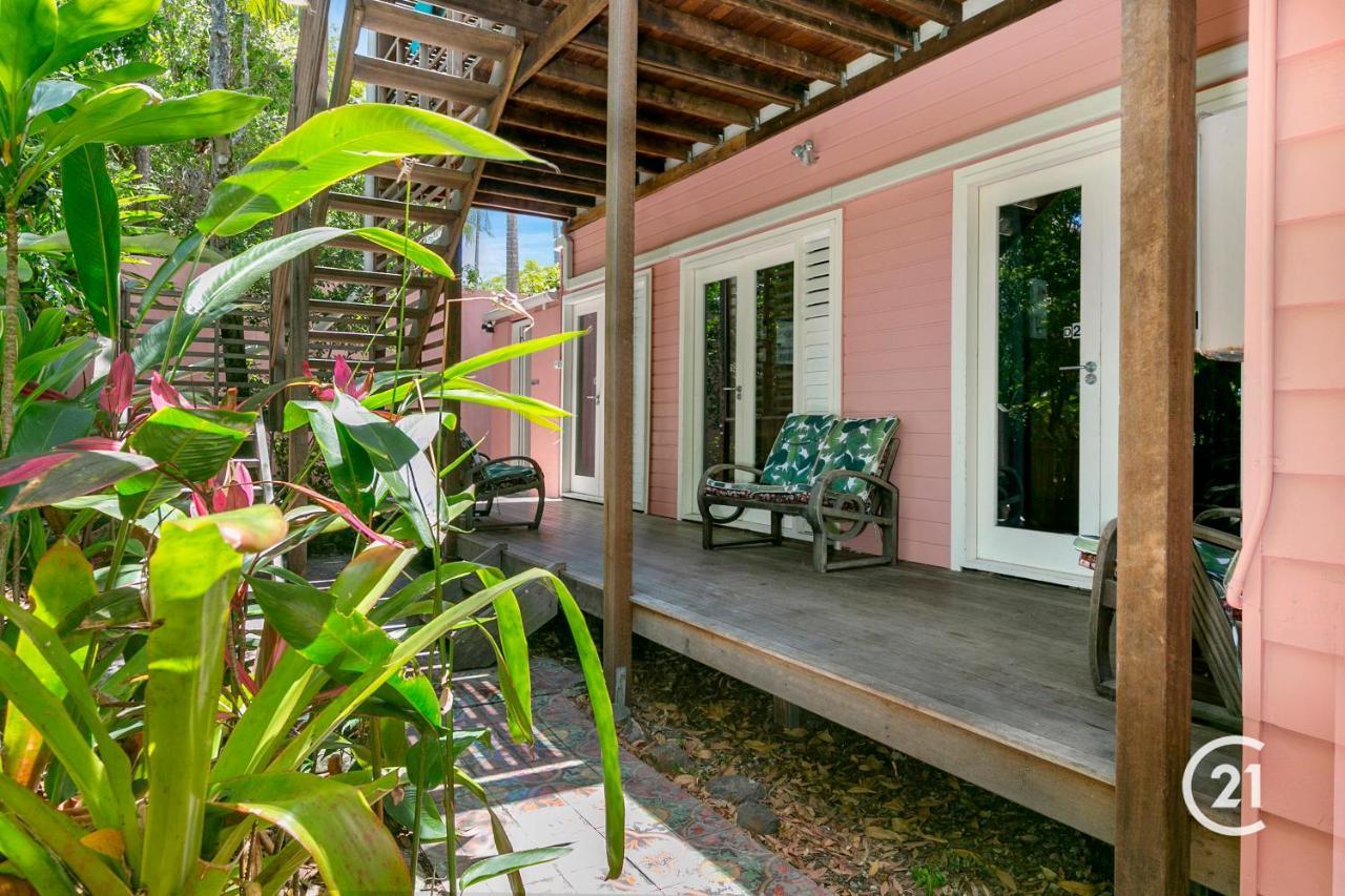 Albergue Dolphins Backpackers Sunshine Beach Exterior foto
